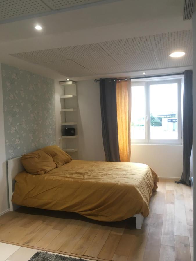 Loft Place Flores Besancon Luaran gambar